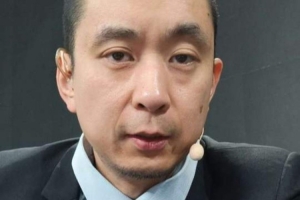 解说：今天的比赛马刺不配赢 这场失利对他们来说是致命的