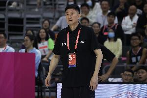 解说：教练像一条鱼&在队时间长了就会发臭 杜锋话语出现效应递减