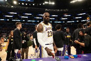 八年湖人生涯结束！老詹有冠军也有遗憾 体面离场最后一站去哪？