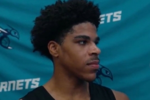 黄蜂18号秀安德森：签下首份职业合同很激动 当务之急是尽快适应